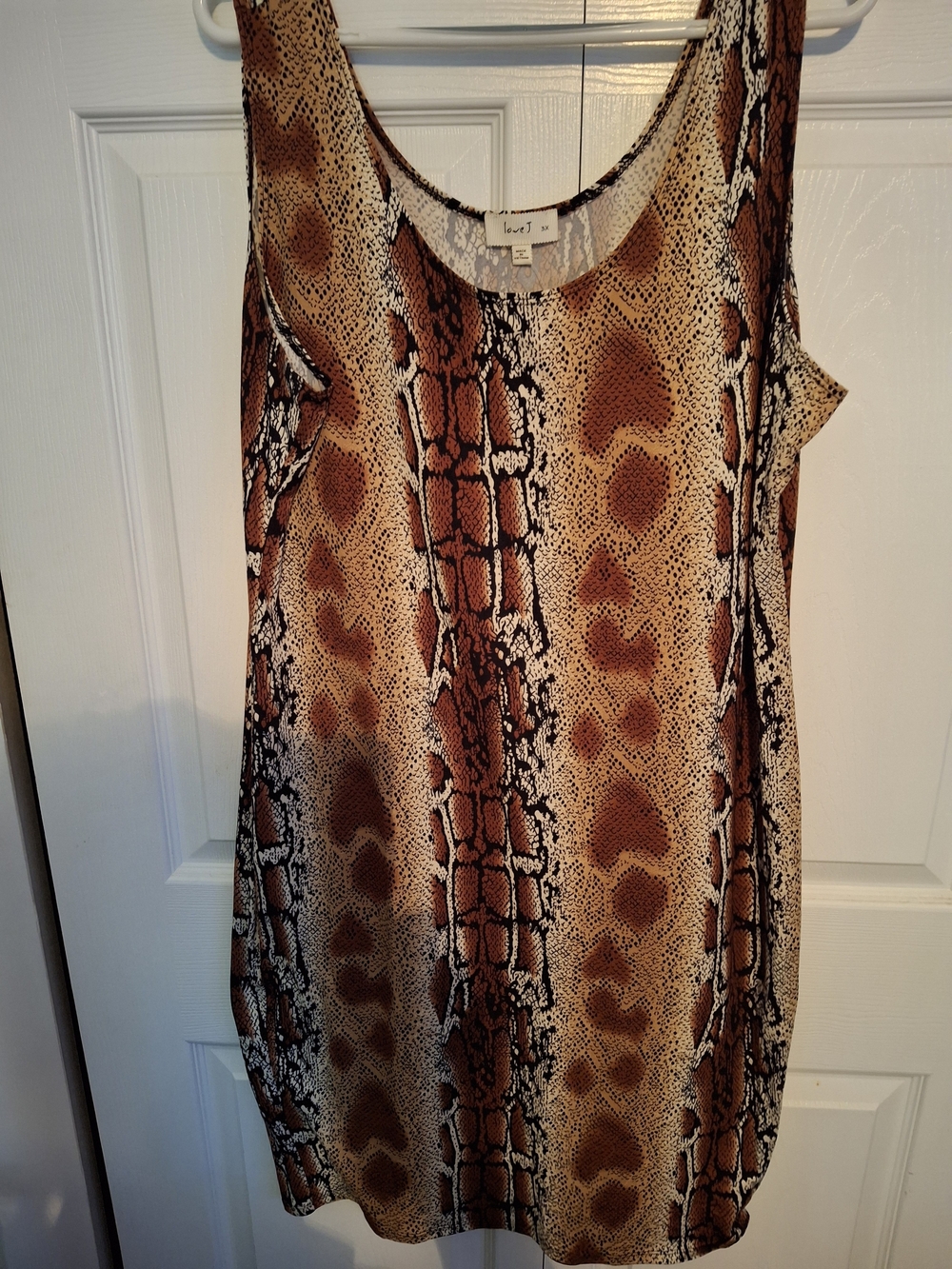 Sleeveless Python-Print Lightweight Dress - Picture 2 of 3
